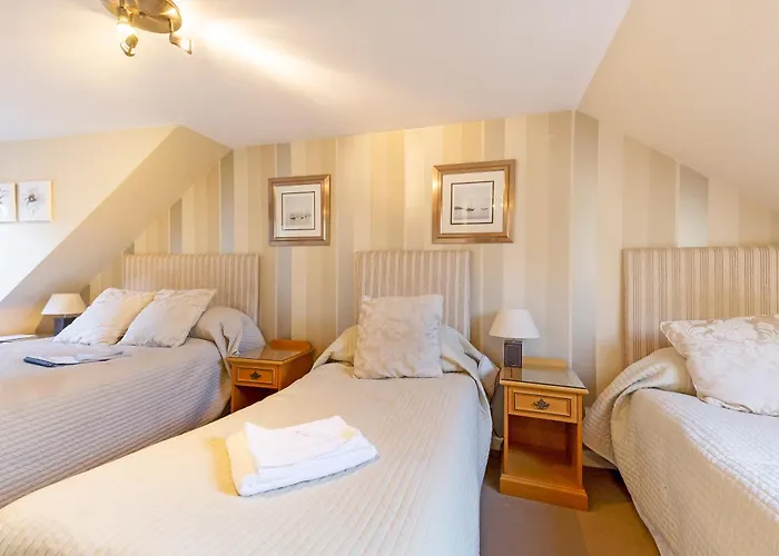 Arden Guest House, Craigmillar Castle Edinburgh